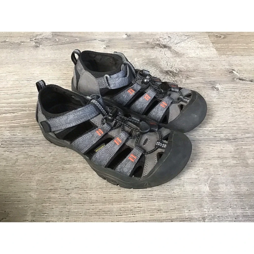 Keen Newport H2 Youth Size 4 Sandals Water Hiking Shoes Gray 1026277